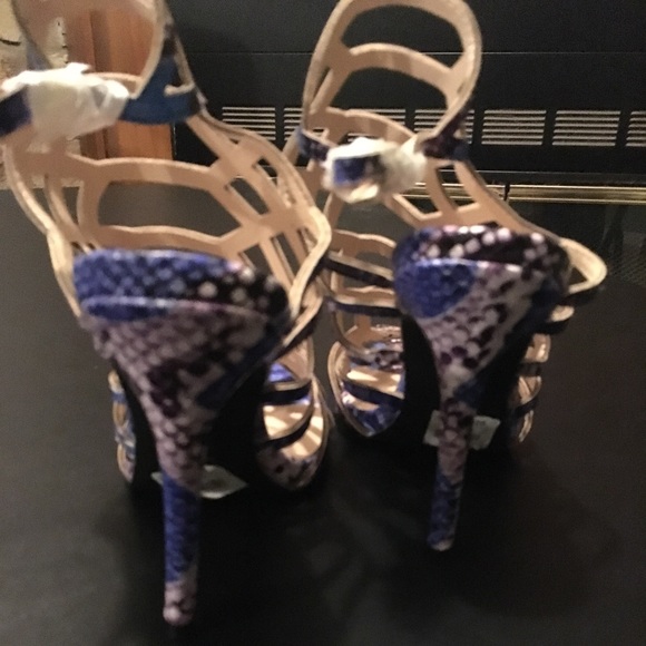 Charlotte Russe Purple and Blue Scale Heels - Picture 3 of 7